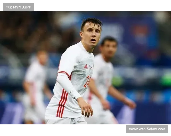 马内尔·卡佩叫阵约书亚·范,自称在日本人气堪比C罗