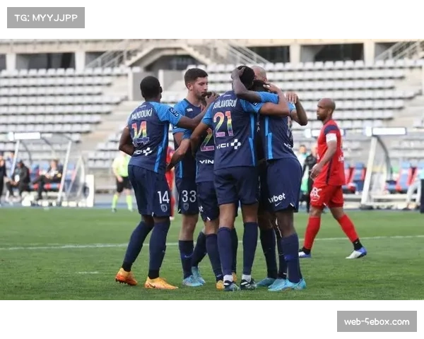 里昂客场三球大胜特鲁瓦，结束联赛三轮不胜